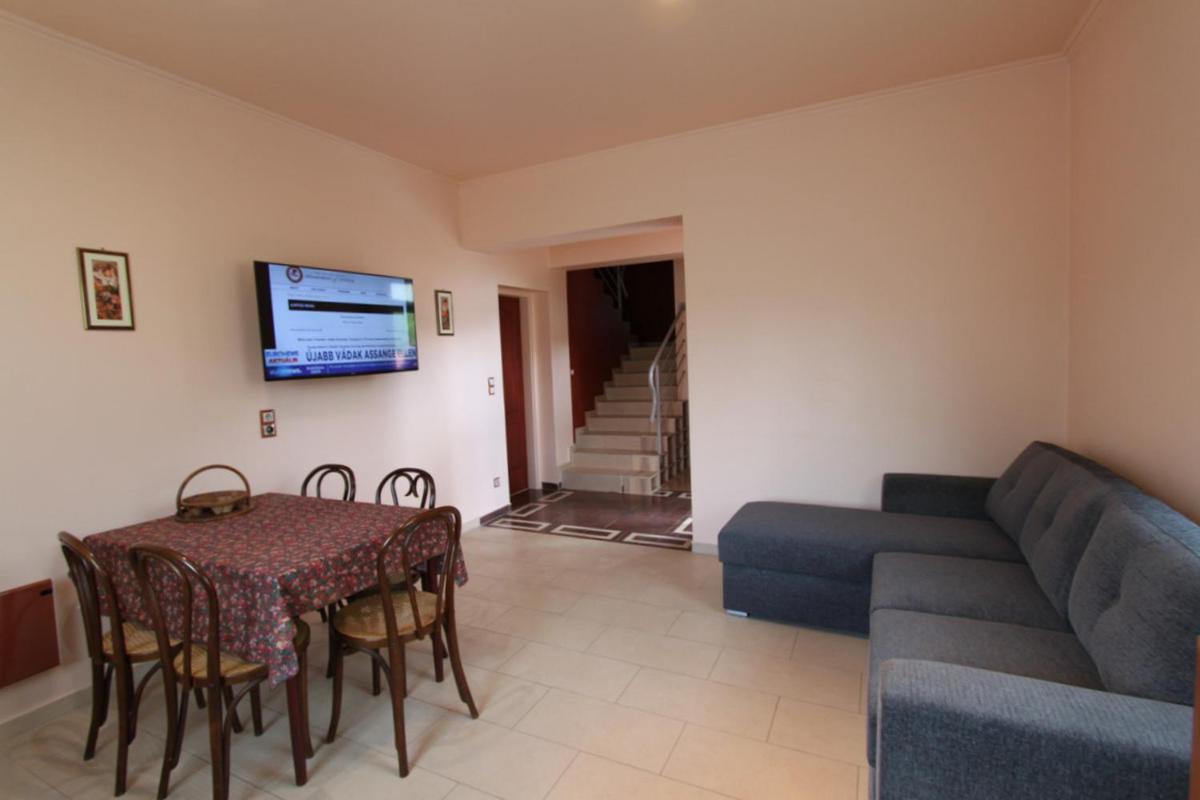 Velence Lake Apartman Gárdony Exterior photo
